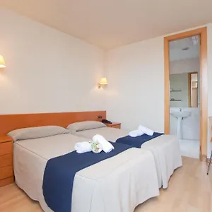 Everest Hotel
